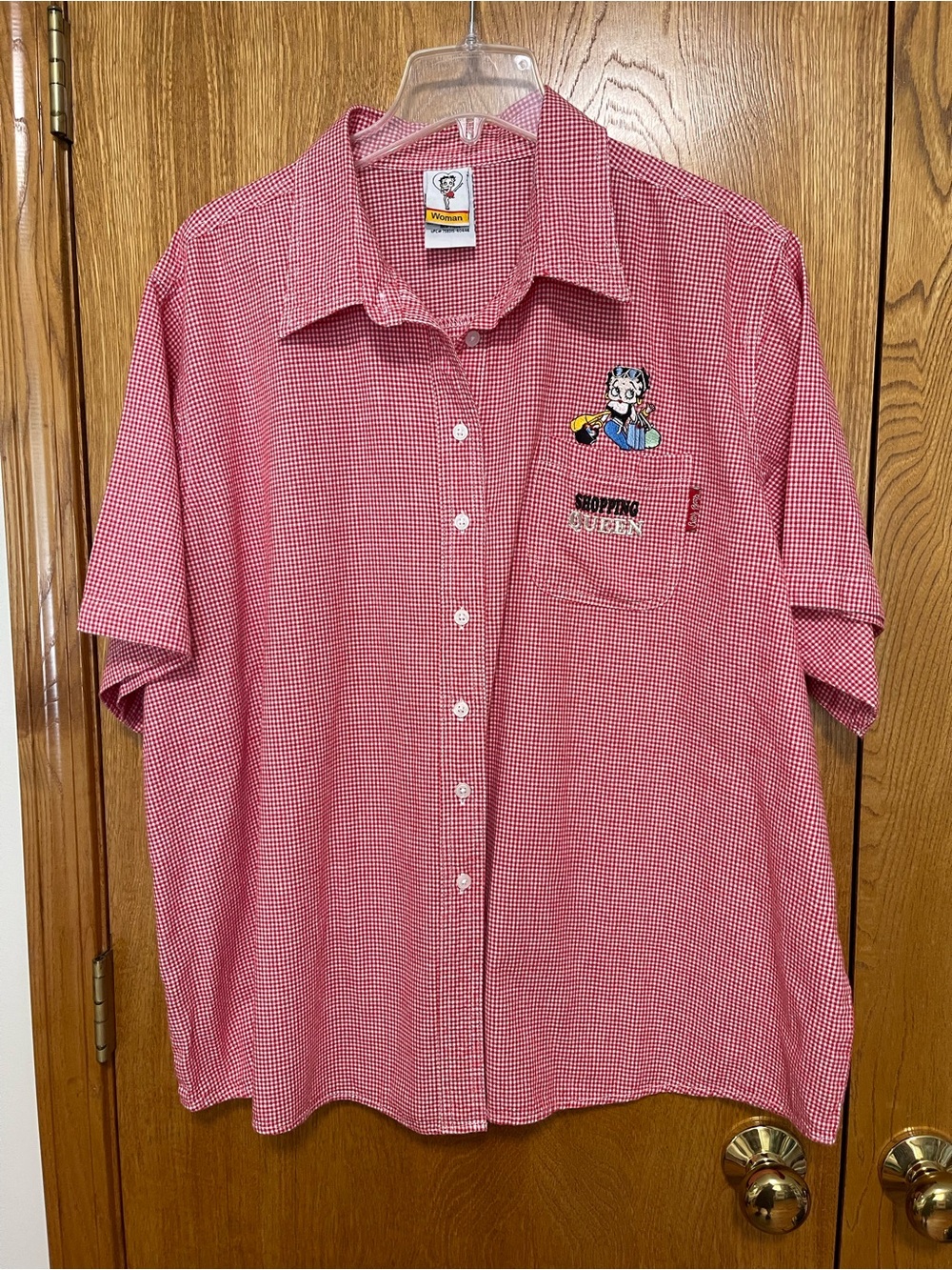 Betty Boop Red Gingham Short-Sleeve Shirt -women’s